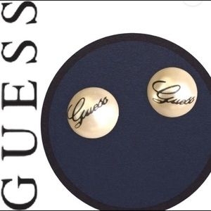 Guess pearl earings